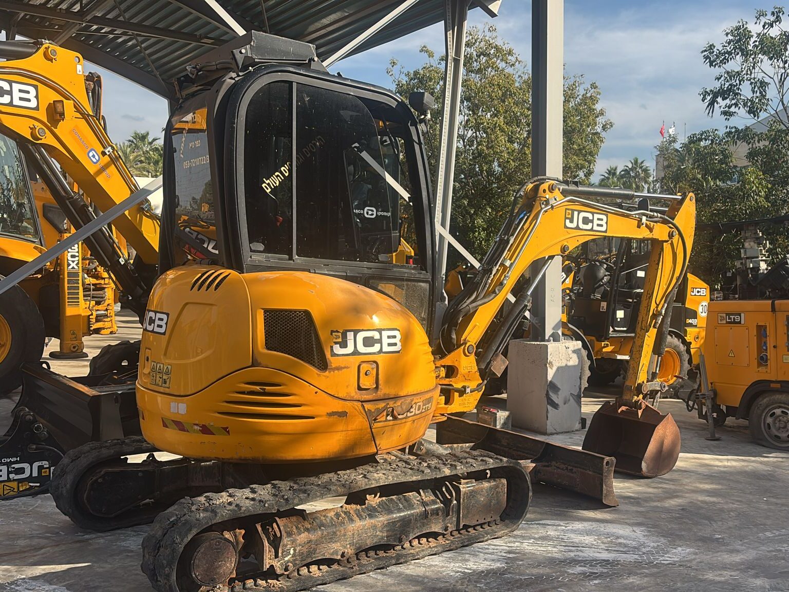 דגם JCB 8030 שנת 2020