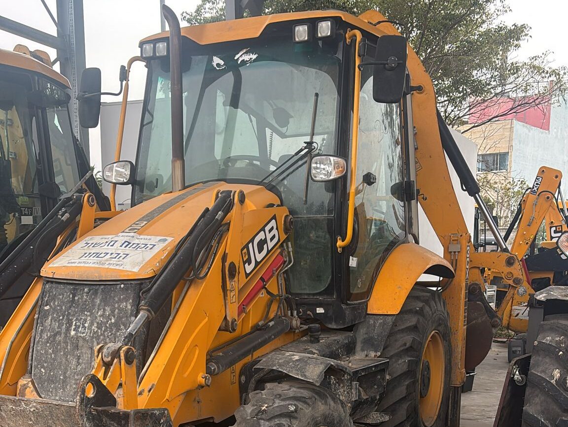 מחפרון JCB 3CX ECO שנת 2021