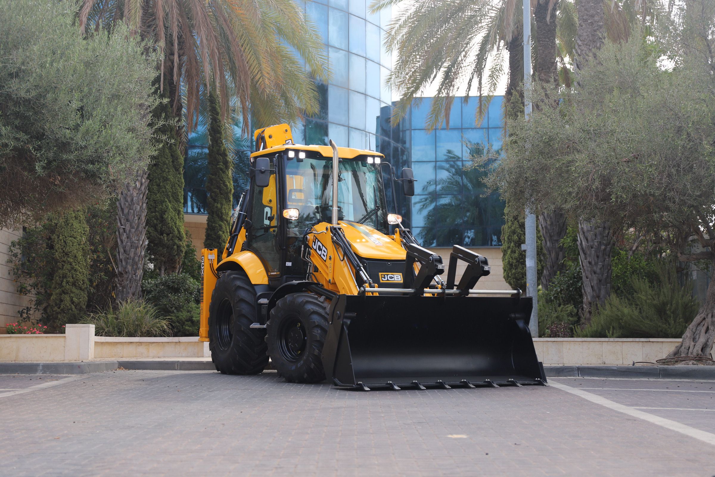 מחפרון 3CX Pro Dual Drive